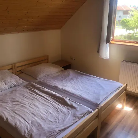 Appartement Zalakarosi Egerfa Nyaralohaz Foeldszinti Es Emeleti
