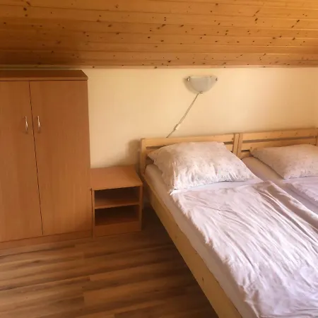 Zalakarosi Egerfa Nyaralohaz Foeldszinti Es Emeleti * Zalakaros