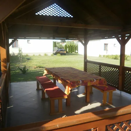 Apartment Zalakarosi Egerfa Nyaralohaz Foeldszinti Es Emeleti