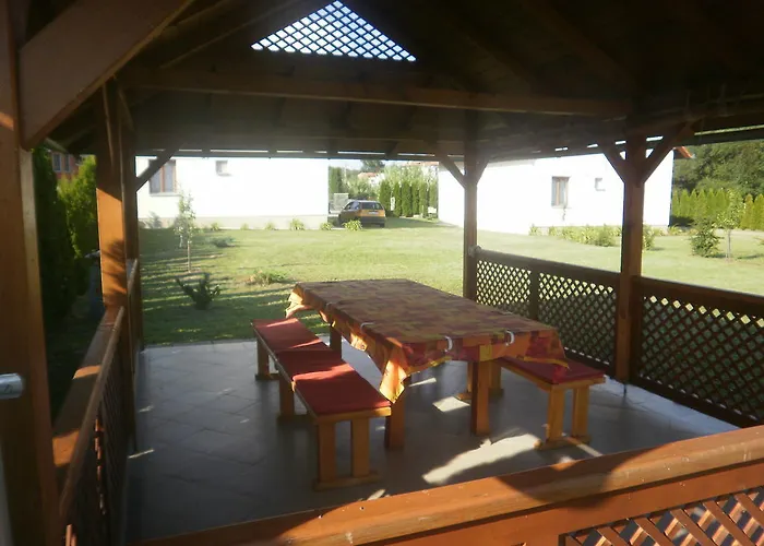 Daire Zalakarosi Egerfa Nyaralohaz Foeldszinti Es Emeleti