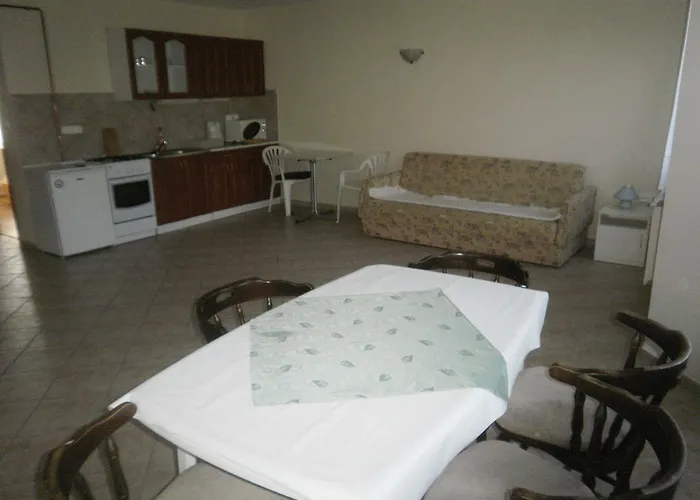 Zalakarosi Egerfa Nyaralohaz Foeldszinti Es Emeleti Zalakaros