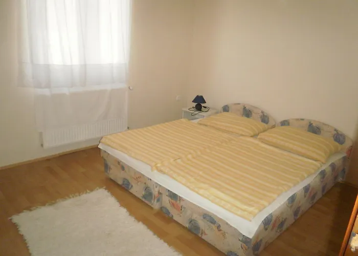 Zalakarosi Egerfa Nyaralohaz Foeldszinti Es Emeleti Zalakaros