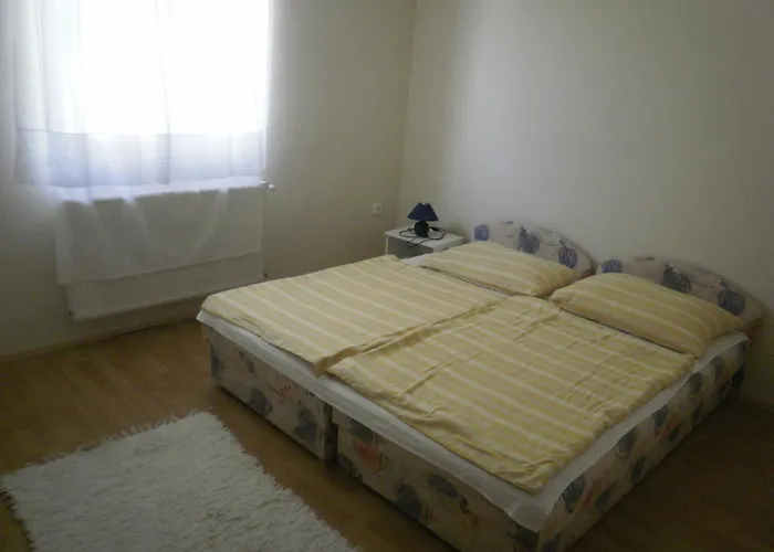 Zalakarosi Egerfa Nyaralohaz Foeldszinti Es Emeleti Zalakaros